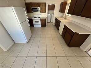 1937 Capistrano Ave in Las Vegas, NV - Building Photo - Building Photo