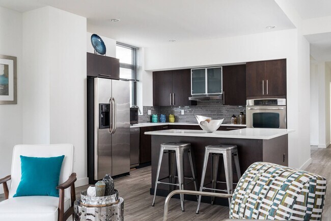 1312 Boylston St, Unit 1 in Boston, MA - Building Photo - Building Photo