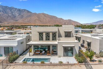 3618 Taylor Dr in Palm Springs, CA - Building Photo - Building Photo