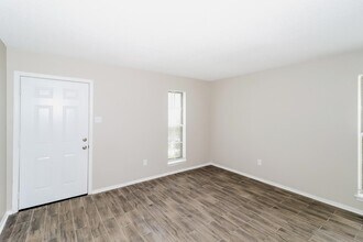 4395 Kerwin Dr in Memphis, TN - Building Photo - Building Photo