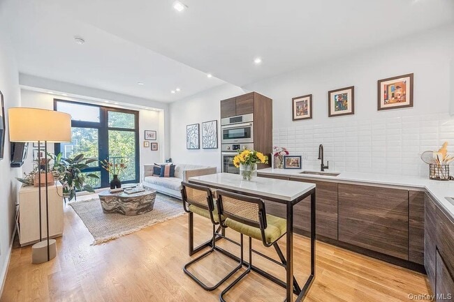 1110 Madison St in Brooklyn, NY - Building Photo - Building Photo