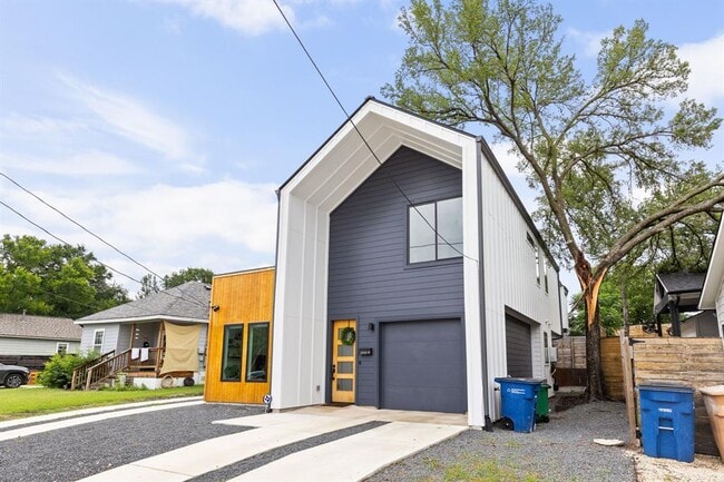 2919 E 13th St in Austin, TX - Building Photo - Building Photo