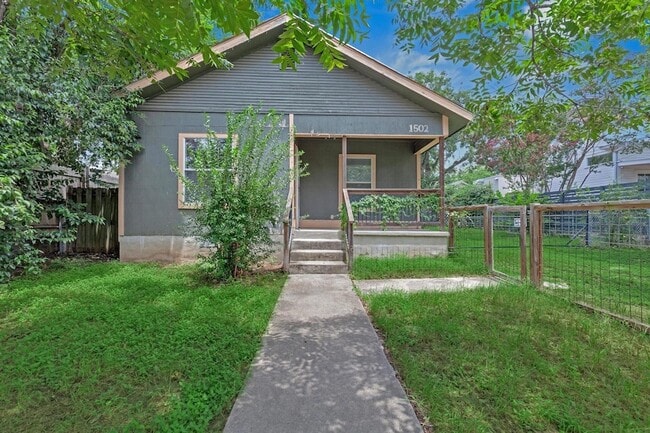 property at 1502 E 13th St