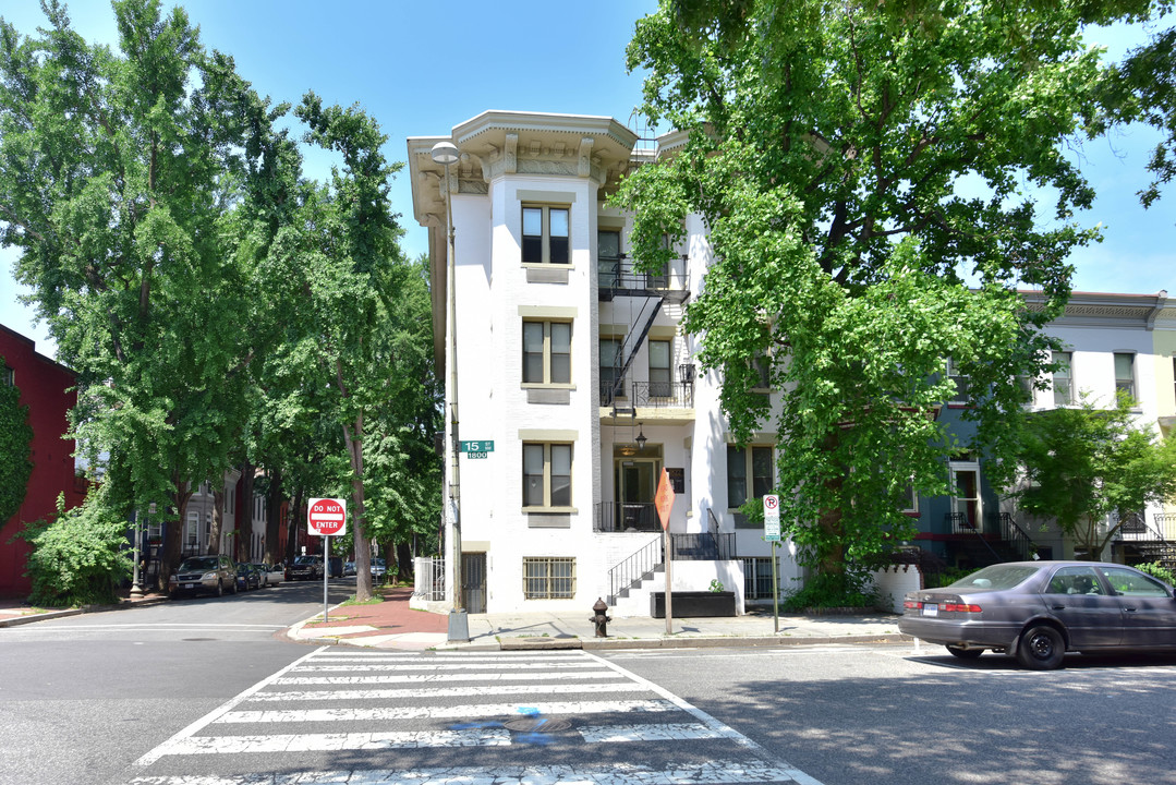 1822 15th St NW in Washington, DC - Building Photo