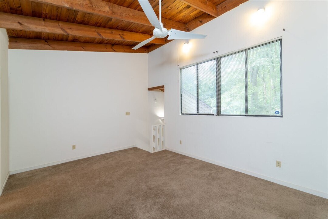 1347 Rumba Ln in Tallahassee, FL - Building Photo