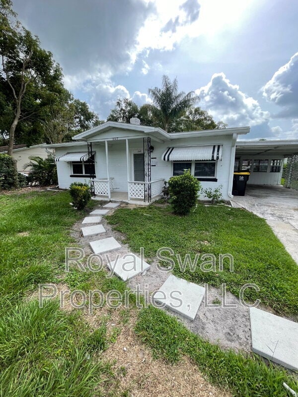 property at 1047 Pineview Pl