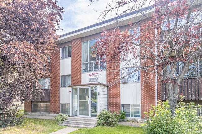 Gateway Apartments in Edmonton, AB - Building Photo - Primary Photo