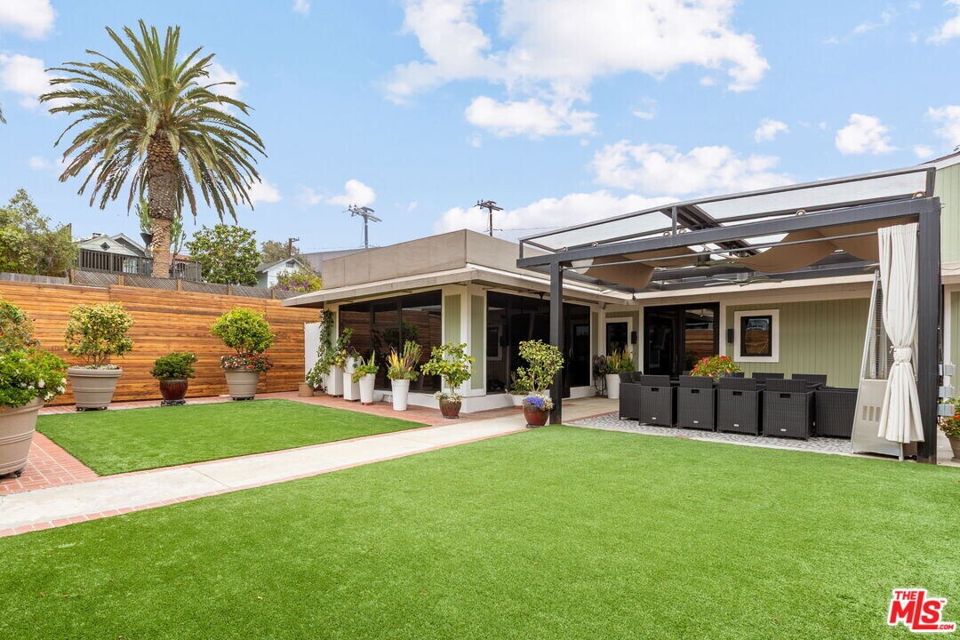 1/2 Hill St in Santa Monica, CA - Building Photo