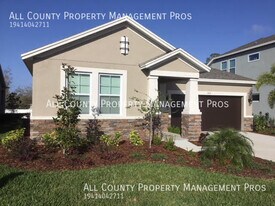 866 Molly Cir in Sarasota, FL - Building Photo