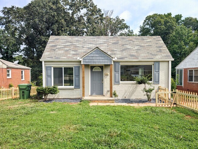 property at 1445 Adele Ave SW