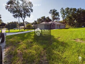 8364 SE 158th Pl in Summerfield, FL - Building Photo - Building Photo