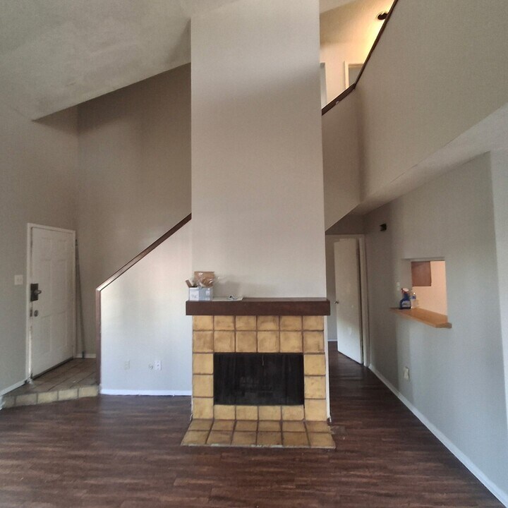 3523 Tanglewilde St in Houston, TX - Building Photo