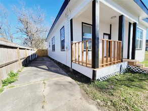 7973 Sparta St in Houston, TX - Building Photo - Building Photo