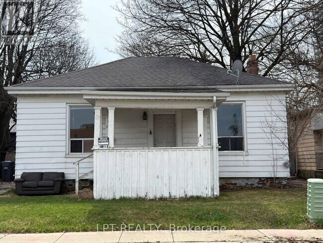 property at 37 Elizabeth St N
