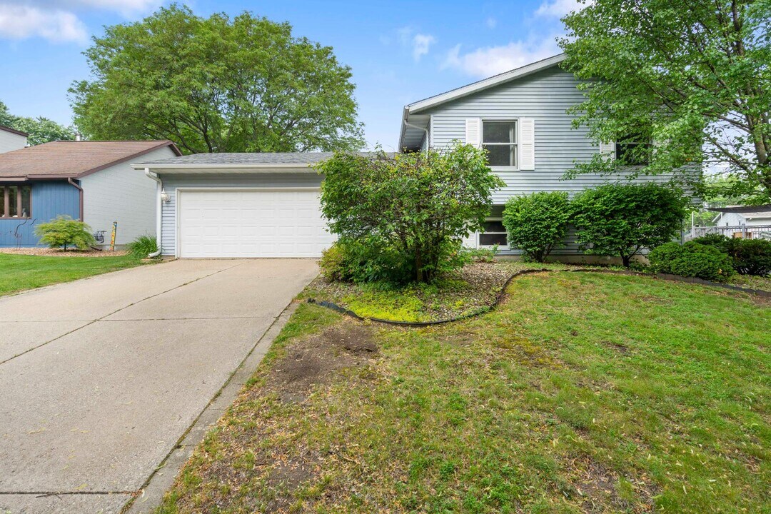 4518 American Ash Dr in Madison, WI - Building Photo