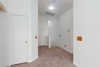 6345 Rusticated Stone Ave in Henderson, NV - Building Photo - Building Photo