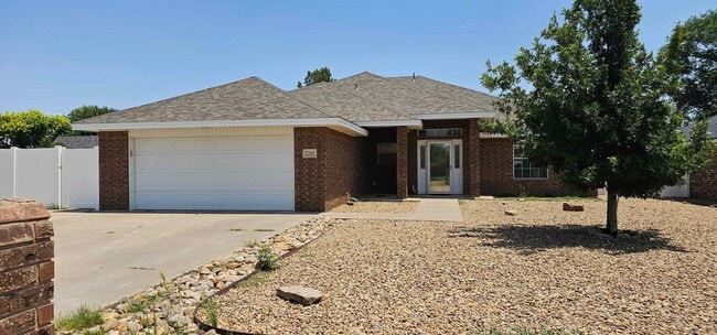 2201 Enloe Dr in Clovis, NM - Building Photo - Building Photo