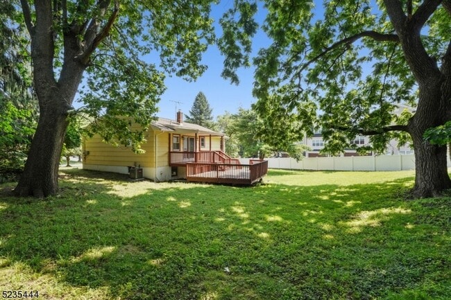 40 Elm St in Madison, NJ - Building Photo - Building Photo