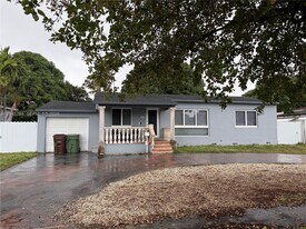 45 W 60th St in Hialeah, FL - Building Photo