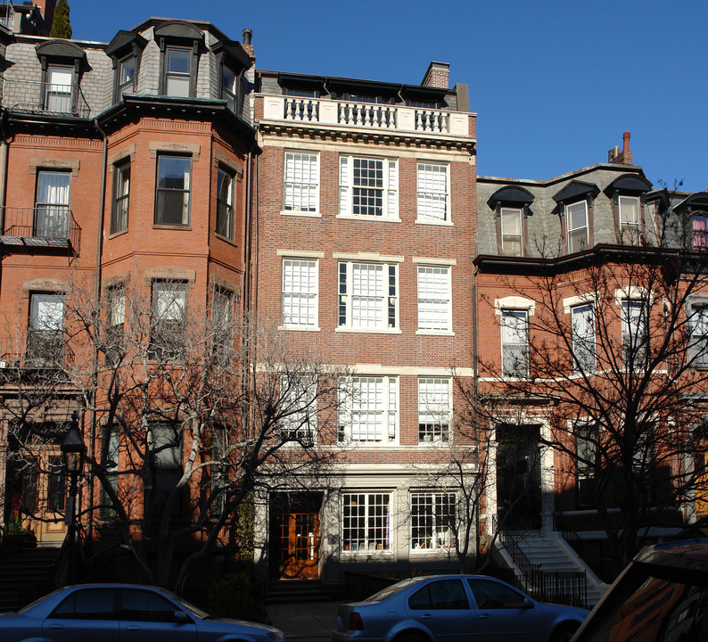 107 Marlborough St in Boston, MA - Building Photo