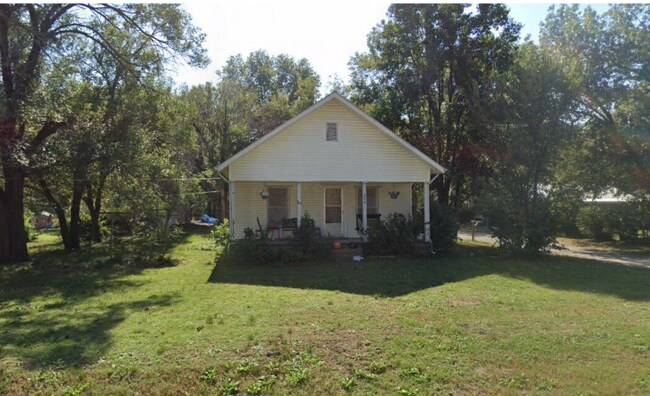 property at 2026 E 6th Ave