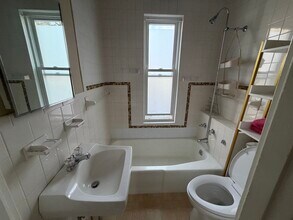 16 Nichols St, Unit 2 in Fitchburg, MA - Building Photo - Building Photo