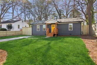 4179 Hanes Dr in Decatur, GA - Building Photo - Building Photo