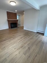 73 B The Promenade in Glen Head, NY - Building Photo - Building Photo