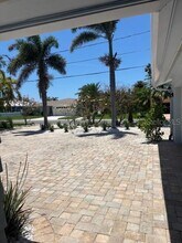 12055 4th St E in Treasure Island, FL - Building Photo - Building Photo