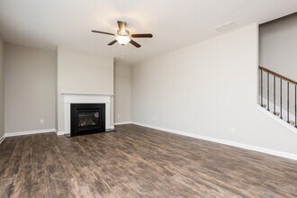 383 Lenore Ct in Hiram, GA - Building Photo - Building Photo