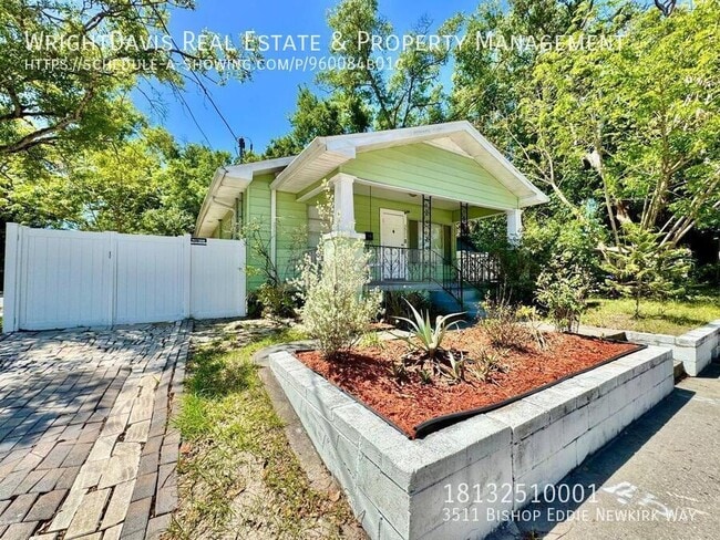 3511 Bishop Eddie Newkirk Wy in Tampa, FL - Building Photo - Building Photo