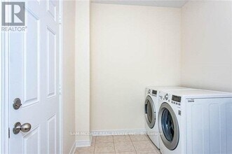 26 Montpelier St in Brampton, ON - Building Photo - Building Photo