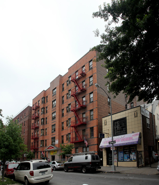 Hillside Gardens in Jamaica, NY - Foto de edificio - Building Photo