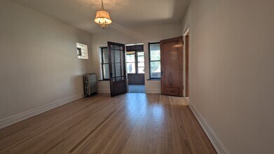 5707 N Campbell Ave in Chicago, IL - Building Photo - Building Photo