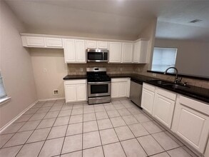 5404 Balmorhea Dr in Pearland, TX - Building Photo - Building Photo
