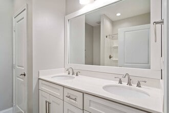 Mirador at Peachtree in Atlanta, GA - Building Photo - Building Photo