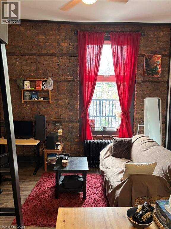 property at 123 MacNab St S