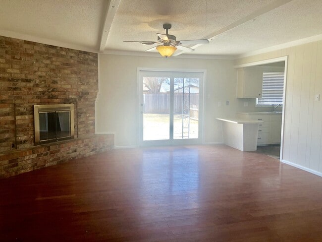 4405 59th St in Lubbock, TX - Building Photo - Building Photo