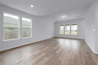 129 Patrick Herndon Dr in Bastrop, TX - Building Photo - Building Photo