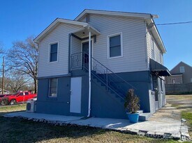 303 McAllister St, Unit A in Cramerton, NC - Building Photo