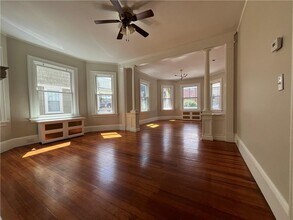 224 Rochambeau Ave in Providence, RI - Foto de edificio - Building Photo