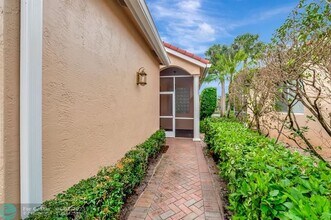 11081 Springbrook Cir in Boynton Beach, FL - Building Photo - Building Photo