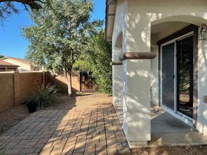 107 W Paseo Celestial in Sahuarita, AZ - Building Photo - Building Photo