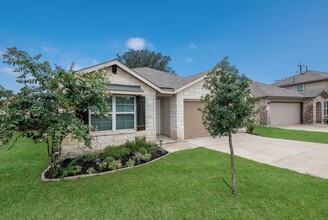 3514 Copper River in Bulverde, TX - Building Photo - Building Photo