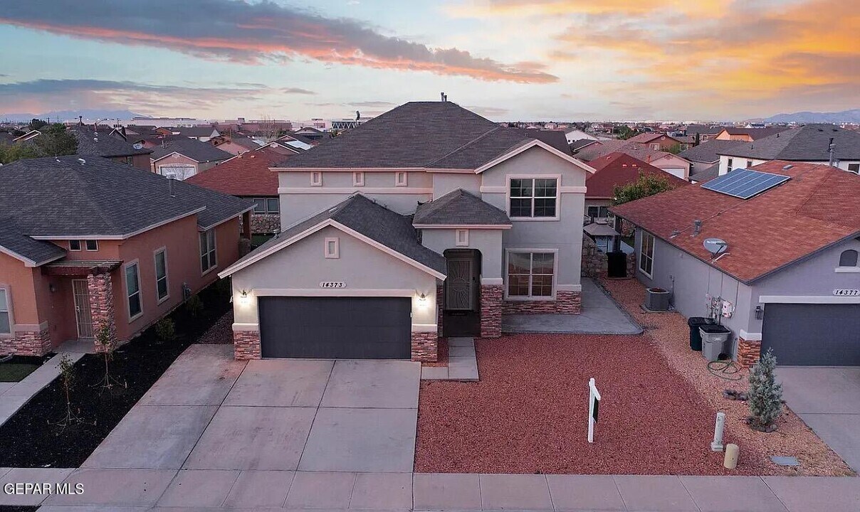14373 Arabian Point in El Paso, TX - Building Photo