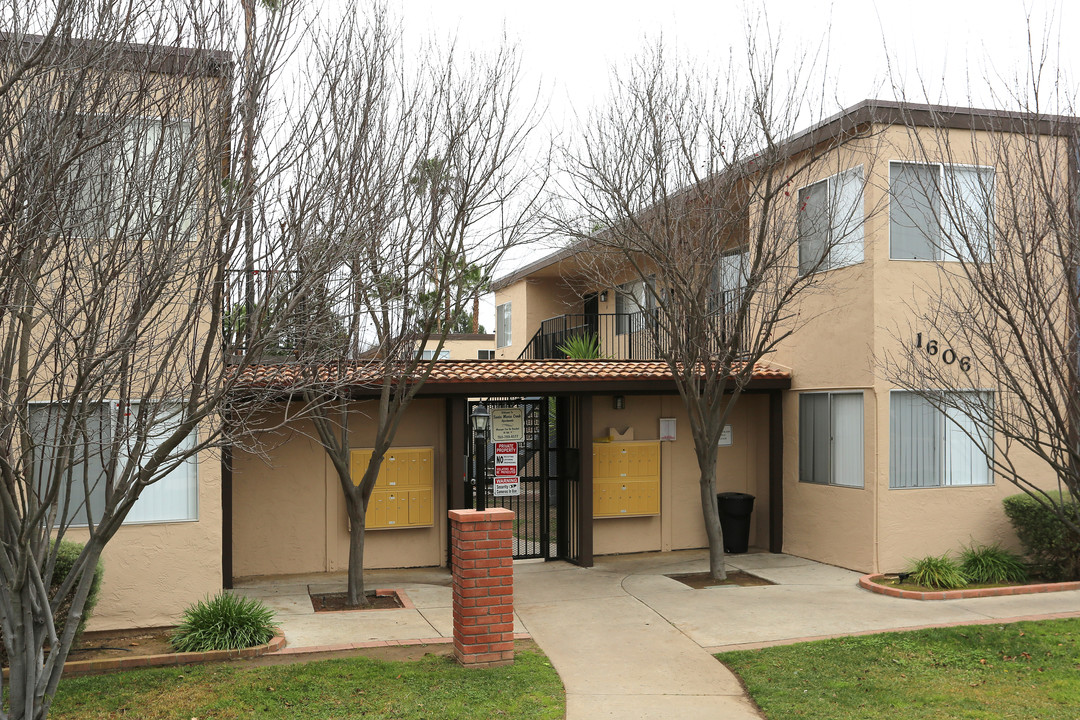 Santa Maria Creek Apartments in Ramona, CA - Building Photo