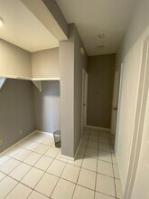 64 W McMillan St in Cincinnati, OH - Building Photo - Building Photo