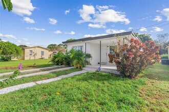 1408 N 23rd St in Fort Pierce, FL - Building Photo - Building Photo