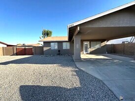4303 W 20th Pl in Yuma, AZ - Building Photo
