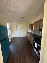 26 Clarence St, Unit 1 in Bridgeport, CT - Foto de edificio - Building Photo